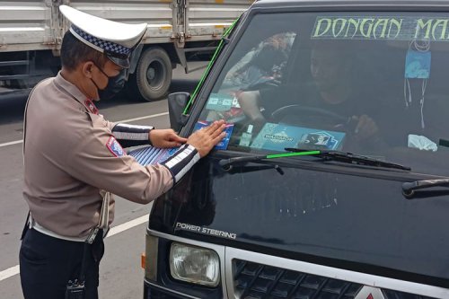 Hari Pertama Operasi Patuh 2025, Banyak Motor Tak Pakai Pelat Nomor