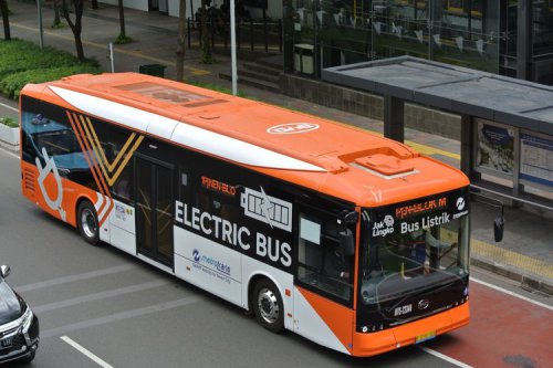 Bus dan Truk Listrik Bisa Pangkas Subsidi BBM Rp 84 Triliun
