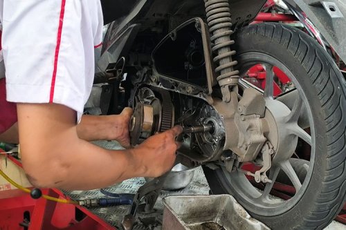 Sempat Terendam Banjir, Kapan Motor Aman Dipakai Perjalanan Jauh?