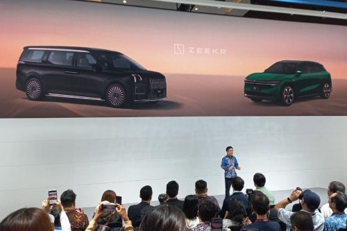 Geely, Geely Buka Pre-Booking Zeekr di IIMS 2026, Tembus Rp 1 Miliar