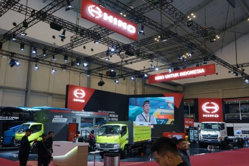 Cara Hino Jaga Standar Keamanan Truk BBM Pertamina