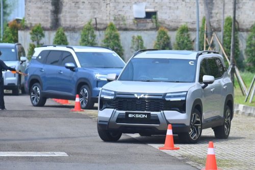Wuling, Jajal Singkat Wuling Eksion PHEV, Penantang Destinator dan Tiggo 8