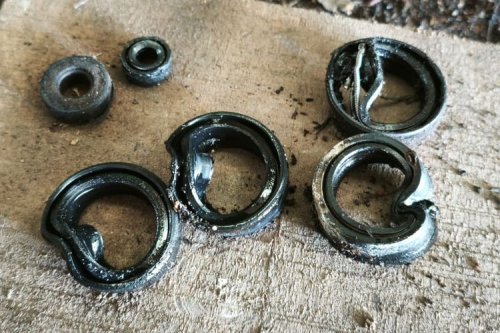 Ini Beda Perbaikan Sok Motor Bagian Depan dan Belakang