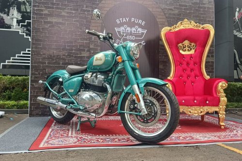 Respons Royal Enfield Tentang Moge China dengan Harga Murah