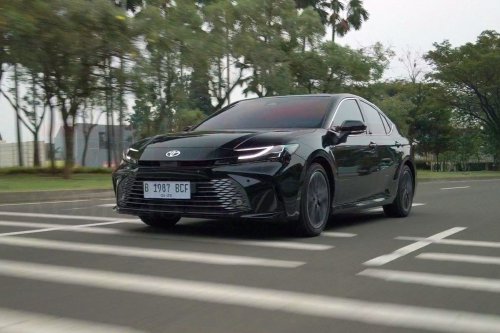 Toyota Recall Camry dan Corolla Cross Hybrid, Bagaimana Unit di Indonesia?