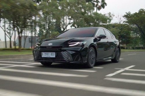Toyota, Toyota Camry, Toyota Corolla, Toyota Corolla Cross, Toyota Camry Hybrid, Toyota Recall Camry dan Corolla Cross Hybrid, Bagaimana Unit di Indonesia?