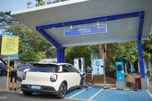 Pengguna EV Usulkan Beda Tarif, Sejumlah Menteri Mulai Pakai Mobil Maung