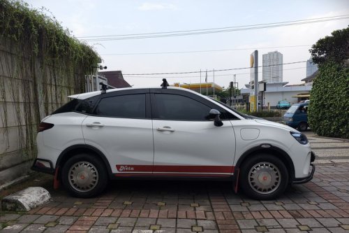 Ketika Mobil Listrik Neta V II Disulap Jadi Rally Look