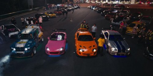 iCAR V23 Unjuk Aksi Drifting dalam Film Wuhu Drift