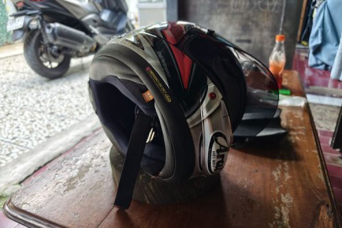 Salah Kaprah Simpan Helm Pakai Silica Gel, Bisa Bikin EPS Getas!