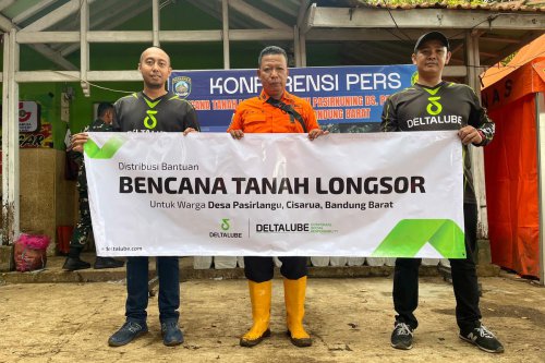 Cara Produsen Oli Ini Bantu Korban Longsor di Cisarua, Bandung Barat