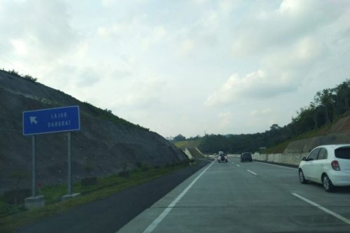Mobil Rem Blong, Begini Panduan Masuk Jalur Penyelamat di Jalan Tol