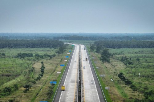 Keselamatan Berkendara di Jalan Tol: Waspadai Kebiasaan Sepele