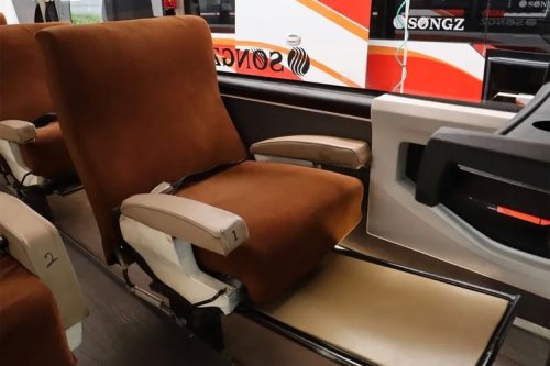 Adu Mewah Bus Jakarta-Solo: Cititrans Busline vs PO Raya