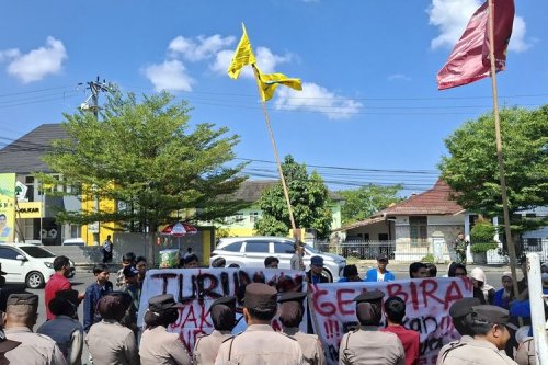 Soal Opsen Pajak Kendaraan, Benarkah Bikin Pajak Lebih Mahal?