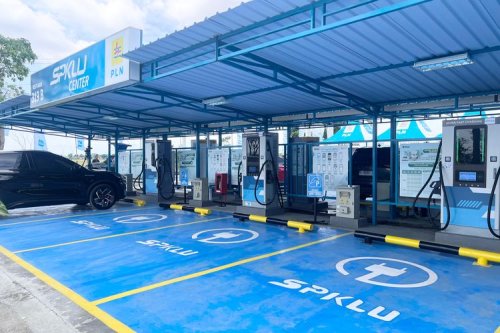 SPKLU Center Hadir di Yogyakarta, Punya 8 Unit Ultra Fast Charger