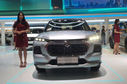 Suzuki , Suzuki Fronx, Diskon Mobil Suzuki Agustus 2025, Fronx Diskon Rp 10 Juta