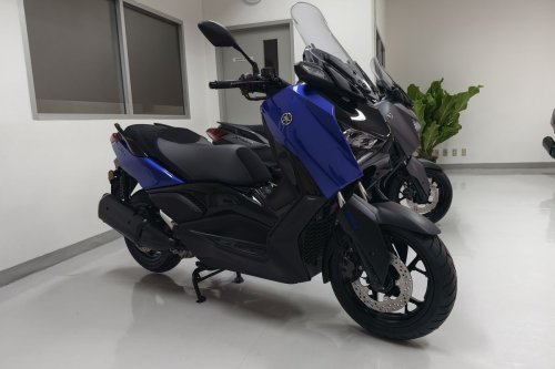 Yamaha, Yamaha Rilis Warna Baru XMAX, Harga mulai Rp 60 Jutaan