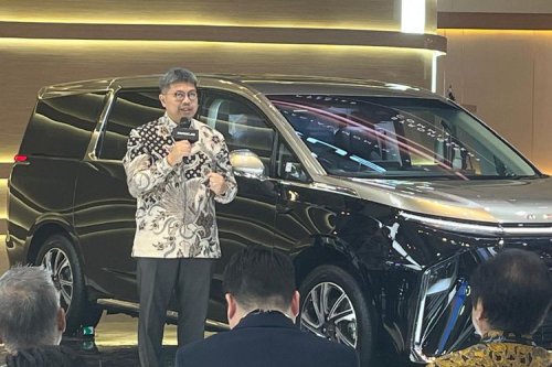 Maxus Pangkas Harga Mifa 7 dan 9 di GIIAS 2025