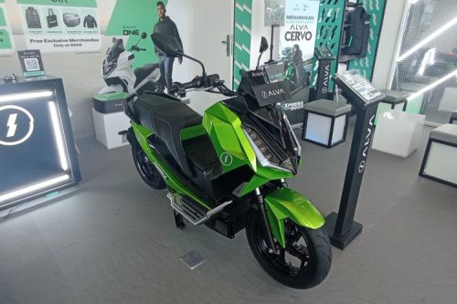 Komparasi Omoway Omo-X vs Alva Cervo Q, Siapa Lebih Unggul?