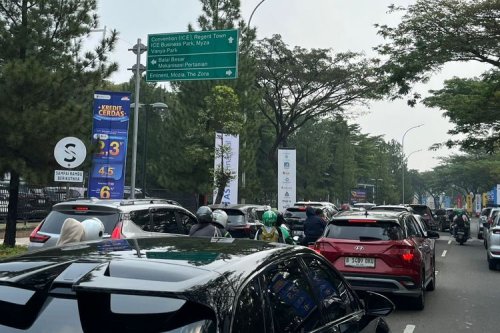 Macet di ICE BSD Saat GIIAS 2025, Pengunjung Sulit Dapat Parkir