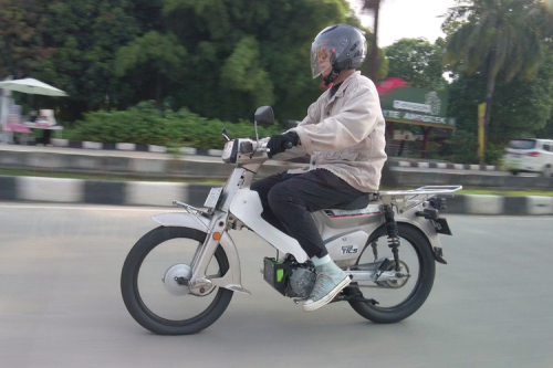 Jajal Honda C700 Listrik, Bebek Listrik yang Masih Punya Gigi
