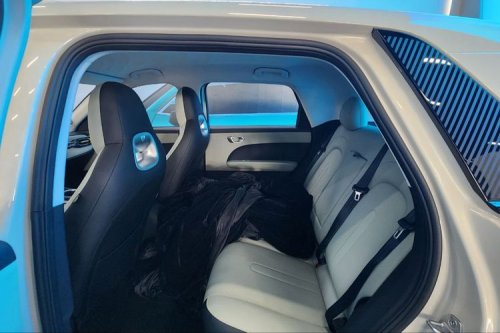 Geely, Chery QQ3 EV vs Geely EX2, Mana Lebih Unggul di Segmen EV Murah?