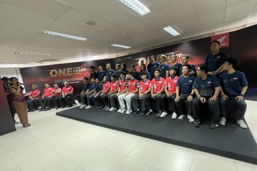 Joan Mir dan Luca Marini di Bali: Selami Budaya, Terpesona Ogoh-ogoh