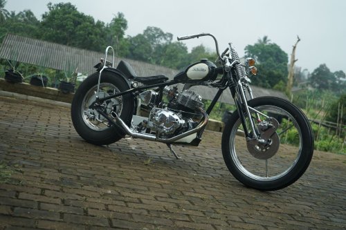 Tren Custom Motor Lokal: Mengubah Mesin Kecil Jadi Karya Proporsional