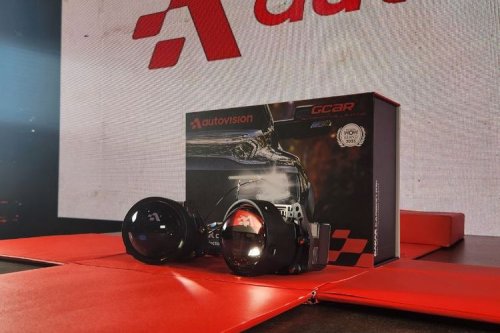 Pemasangan Lampu Bi-LED Mobil, Estimasi Waktu 3-8 Jam