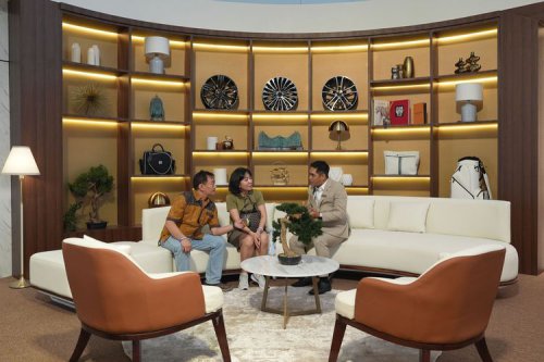 Denza D9 dan Z9: Mobil Listrik Mewah di GIIAS 2025