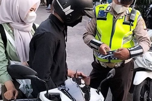 Kakorlantas Polri Izinkan Tilang Manual Diberlakukan Kembali