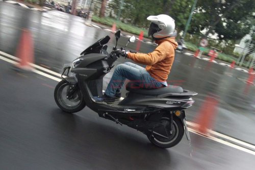 Polytron Siap Luncurkan Motor Listrik Baru Pekan Depan, Penerus Fox R?