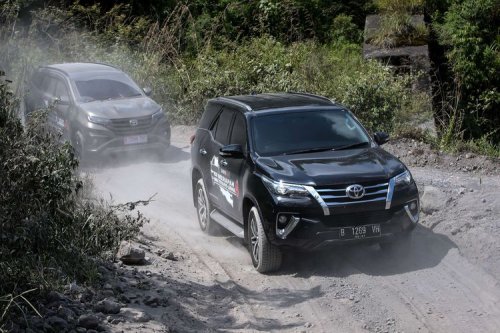 Harga Solar Makin Tinggi, Begini Tips Bikin Mobil Diesel Lebih Irit