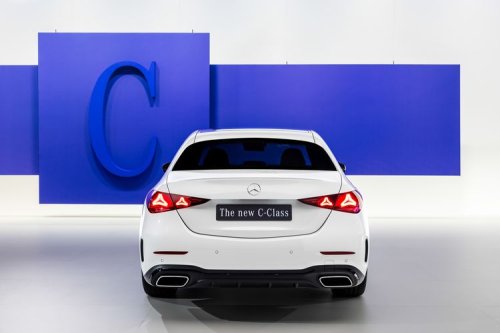 Mercedes-Benz C-Class Facelift Meluncur, Wajah Baru dan Mesin Hybrid