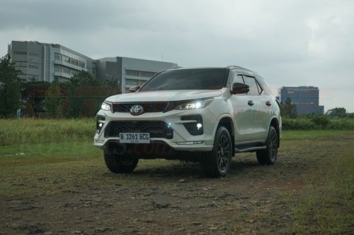 Toyota, Toyota Fortuner, Mitsubishi, Mitsubishi Pajero Sport, Mitsubishi Pajero, GWM Tank 300 vs Toyota Fortuner dan Mitsubishi Pajero Sport