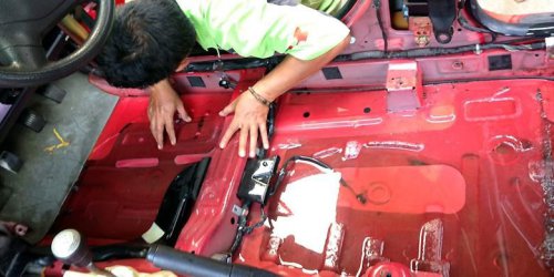 Musim Hujan, Tetap Cermat Beli Mobil Bekas Tanpa Curiga Berlebihan