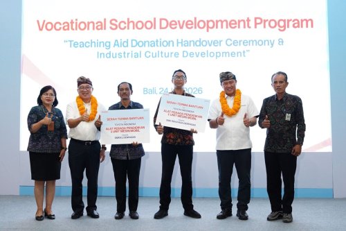 TMMIN Donasikan Mesin Kendaraan ke Dua SMK di Bali
