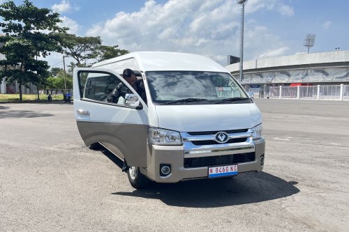 PO Bagong Hadirkan Travel Malang-Surabaya Pakai Mobil Listrik Lokal