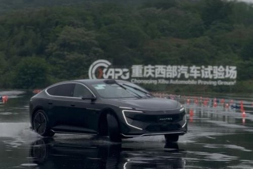Menguji Batas Kemampuan Mobil Changan di Dianjiang Proving Ground