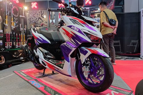 Modifikasi Honda Vario 160 dengan Gaya Fireblade
