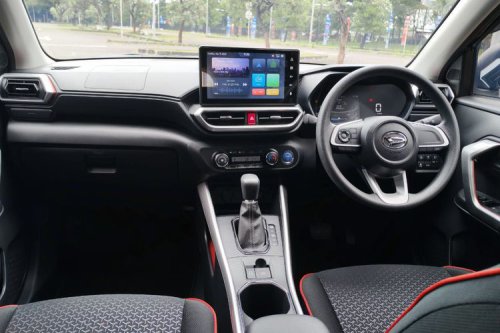 Interior Daihatsu Rocky e-Smart Hybrid, Tetap Simpel dan Fungsional