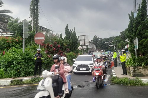 Update Info Jalur Puncak Bogor, One Way dari Puncak Menuju Jakarta