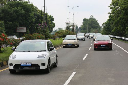 Uji Hatchback Listrik Aion UT dari Jakarta ke Bandung PP