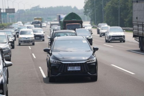 BYD, BYD M6 DM Langsung Rajai Pasar PHEV Juni 2026