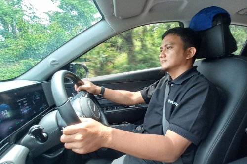 Mengemudikan Mobil di Jalan Perkotaan Jangan Ngebut