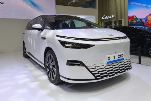 Xpeng, Xpeng X9, Komparasi Dimensi MPV Listrik Mewah Xpeng X9, Maxus Mifa 9 dan Denza D9