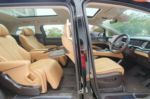 Denza D9 Sudah Ada Bekasnya, Harga Lebih Mahal dari yang Baru