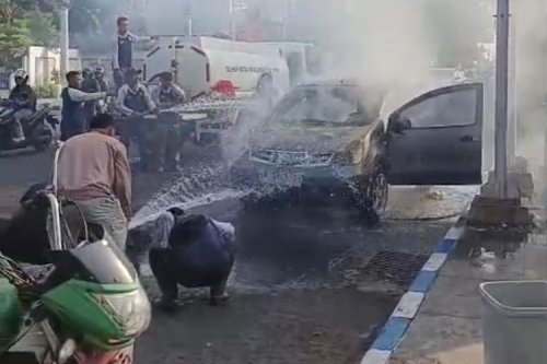 Sering Disepelekan, Ini 3 Penyebab Utama Mobil Terbakar