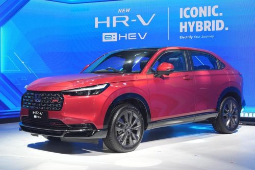Daftar Diskon Mobil Hybrid di GJAW 2025